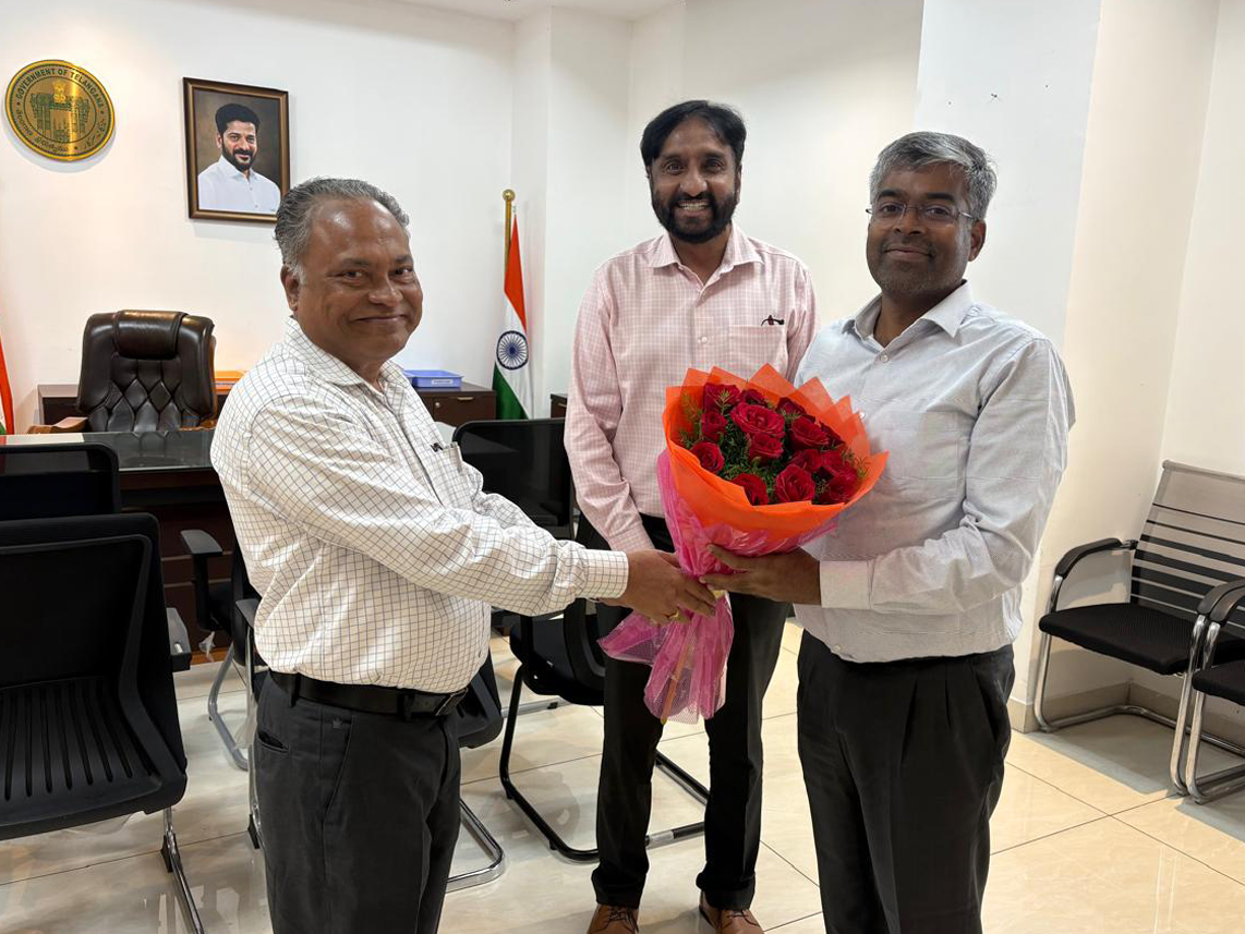 Hon’ble Vice-Chancellor’s meeting with Dr. Ilambarithi K. on assuming Charge as Secretary, AHDDF, Government of Telangana